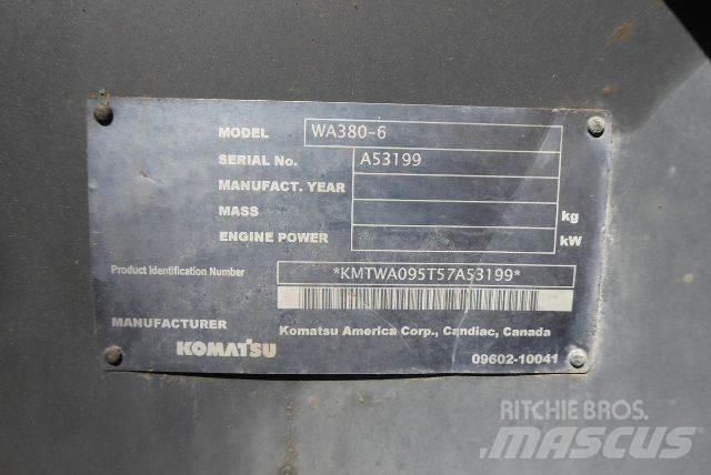 Komatsu WA380-6 Gumikerekes homlokrakodók