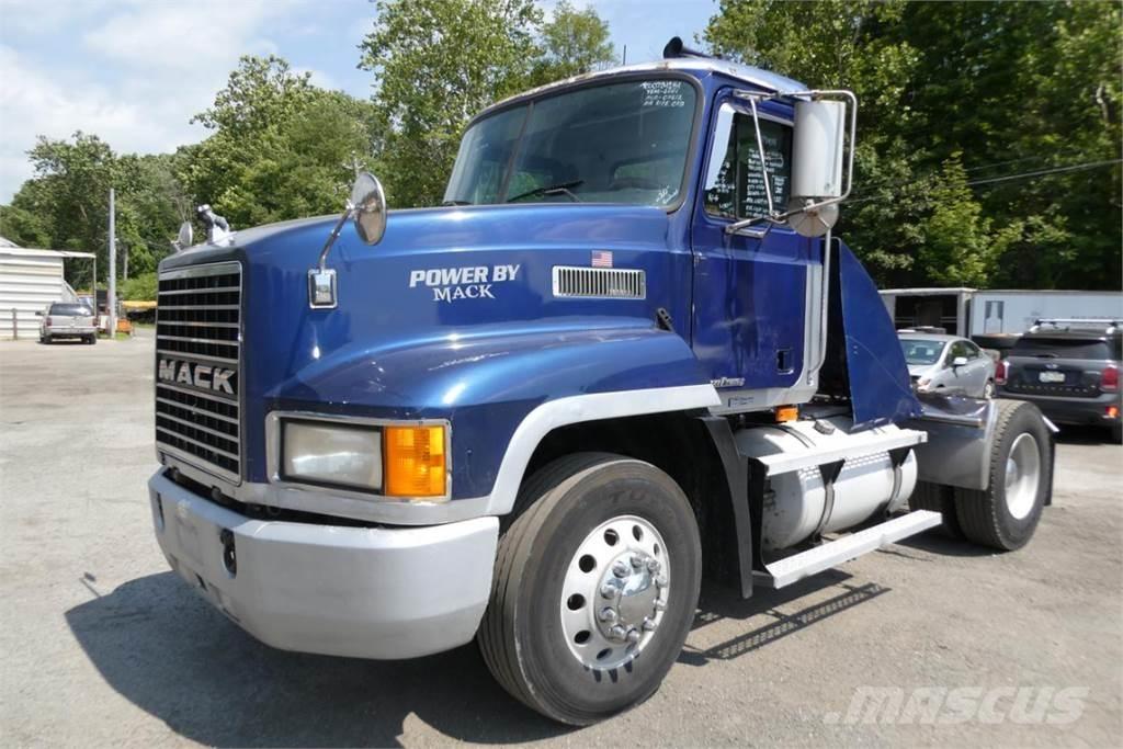 Mack CH612 Fülkés alváz