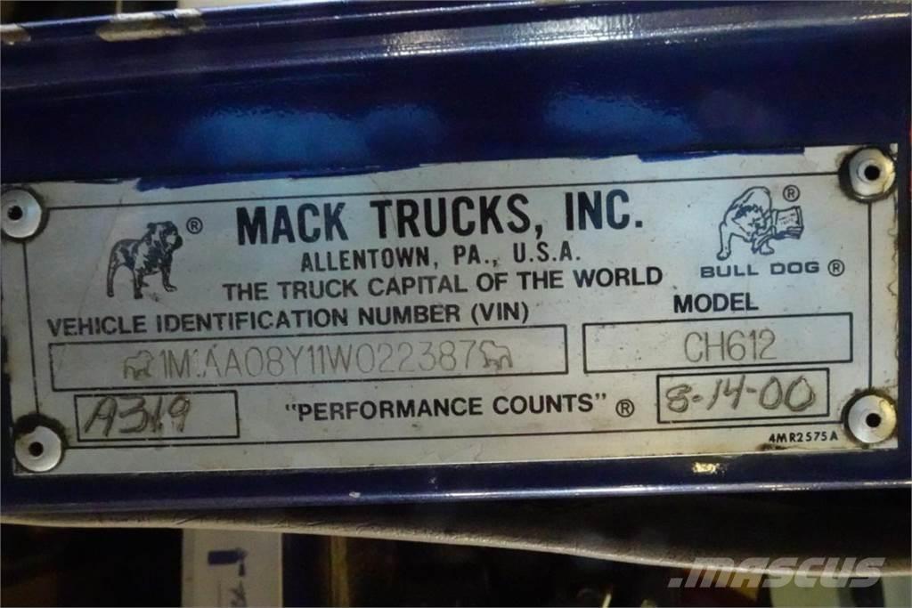 Mack CH612 Fülkés alváz