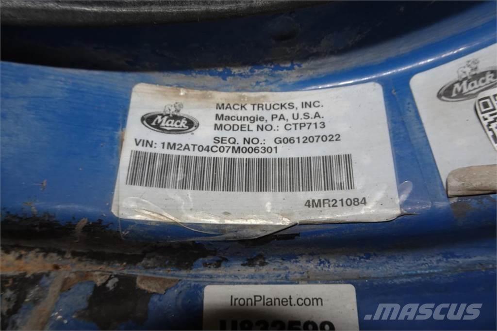 Mack CTP713 Betonkeverők/Betonpumpák