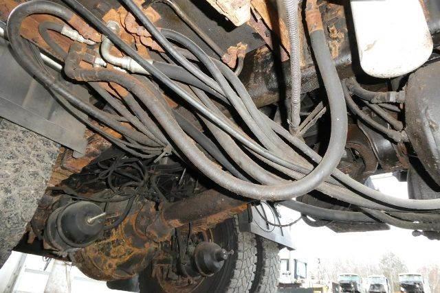 Mack CV712 Billenő teherautók