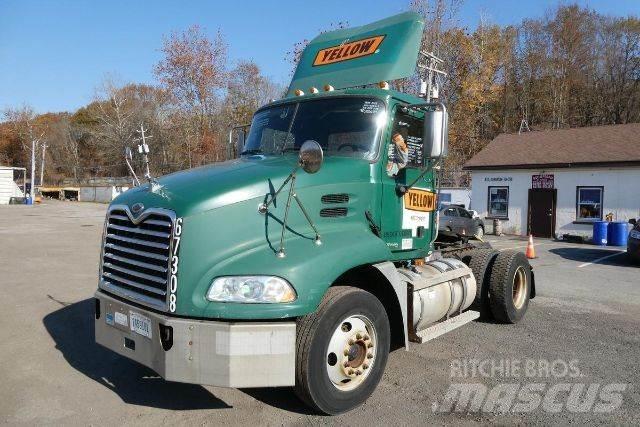 Mack CXN612 Fülkés alváz