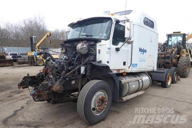 Mack CXN613 Nyergesvontatók