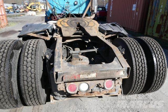 Mack CXN613 Fülkés alváz