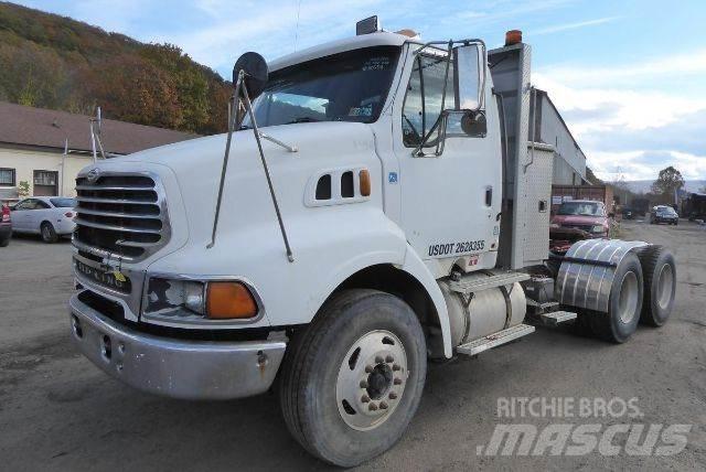 Sterling LT9500 Fülkés alváz