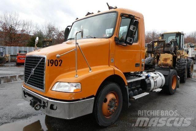 Volvo VNM42T Fülkés alváz