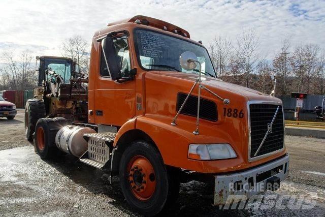 Volvo VNM42T Fülkés alváz