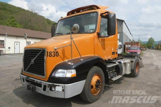 Volvo VNM42T Fülkés alváz