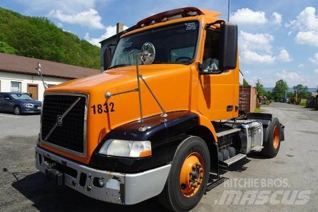 Volvo VNM42T Fülkés alváz