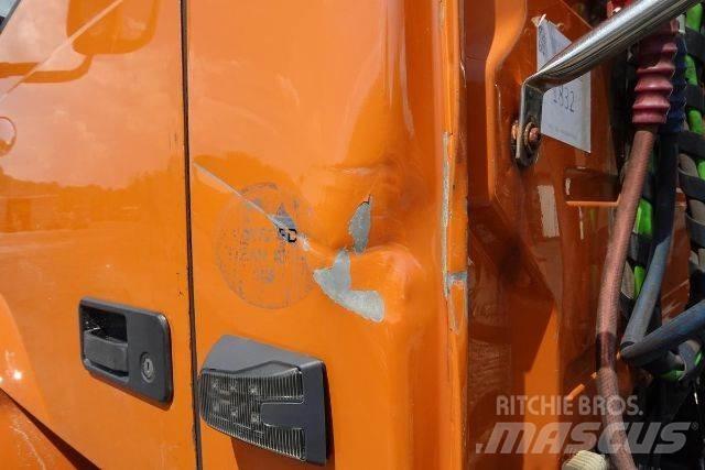 Volvo VNM42T Fülkés alváz