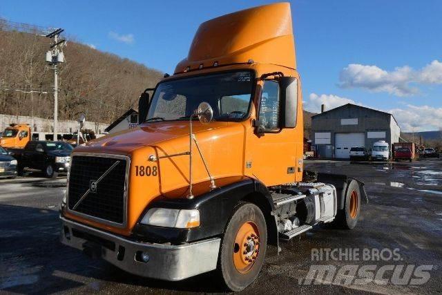 Volvo VNM42T Fülkés alváz