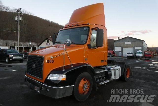 Volvo VNM42T Fülkés alváz