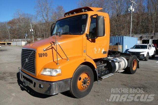 Volvo VNM42T Fülkés alváz