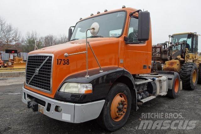 Volvo VNM42T Fülkés alváz