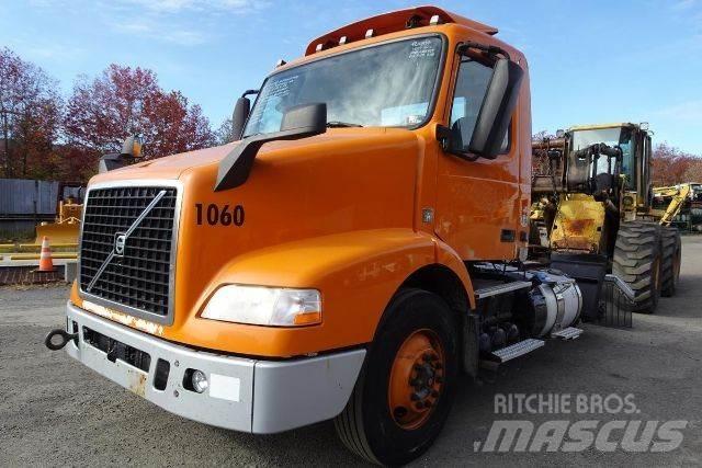 Volvo VNM42T Fülkés alváz