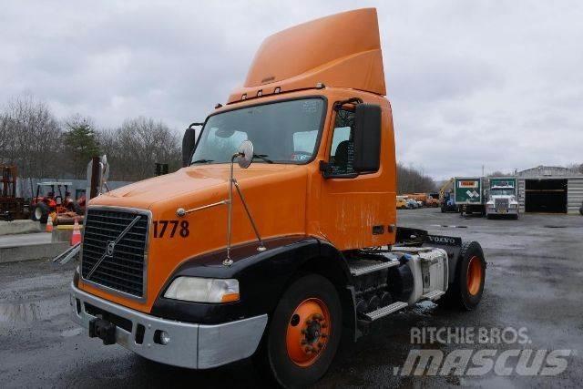 Volvo VNM42T Fülkés alváz