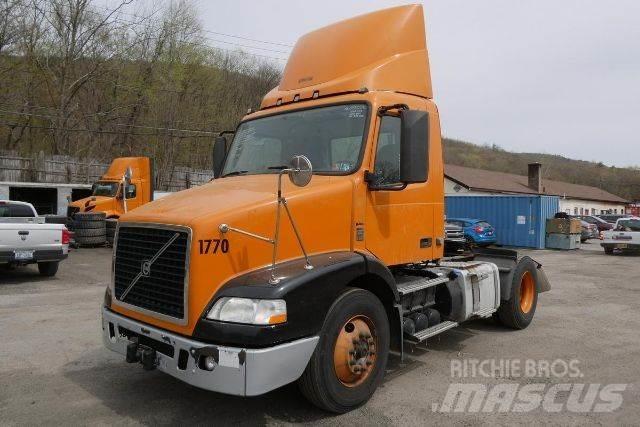 Volvo VNM42T Fülkés alváz