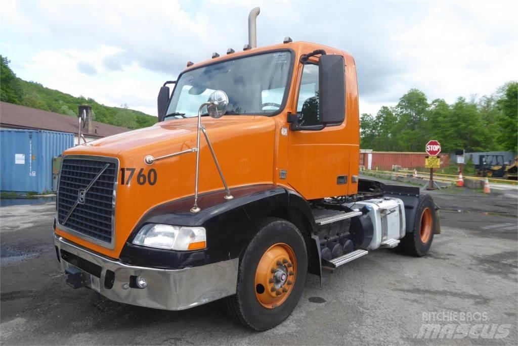 Volvo VNM42T Fülkés alváz