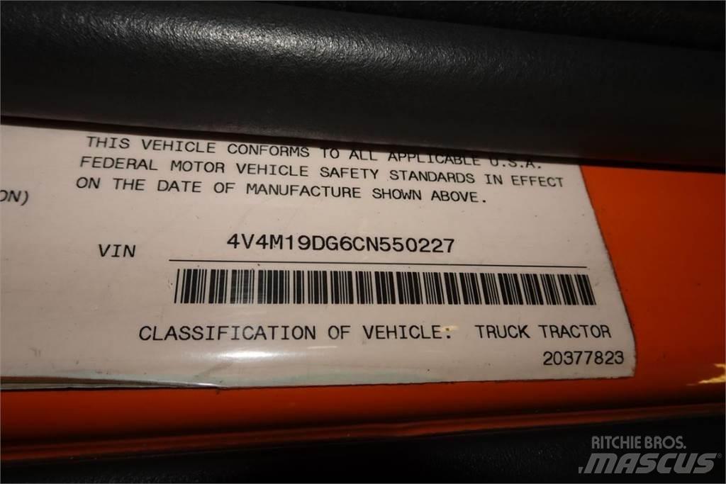 Volvo VNM42T Fülkés alváz