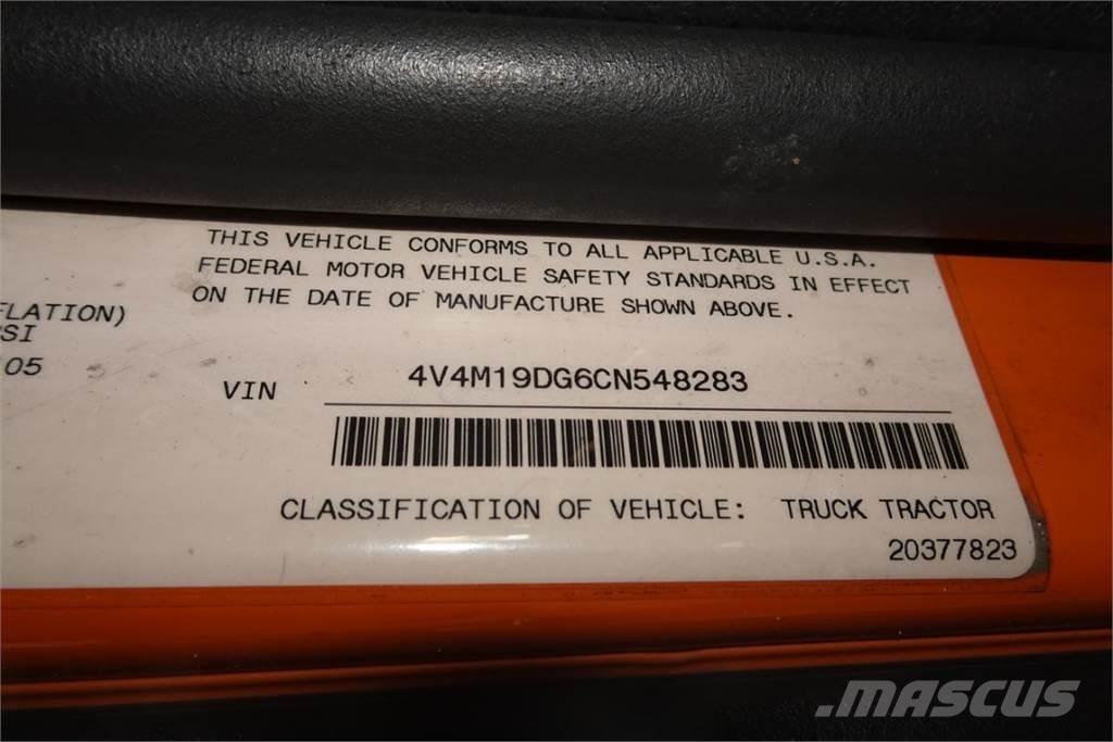 Volvo VNM42T Fülkés alváz