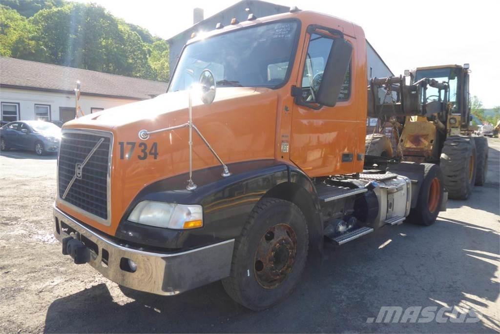 Volvo VNM42T Fülkés alváz