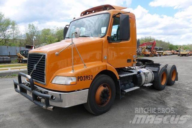 Volvo VNM64T Fülkés alváz