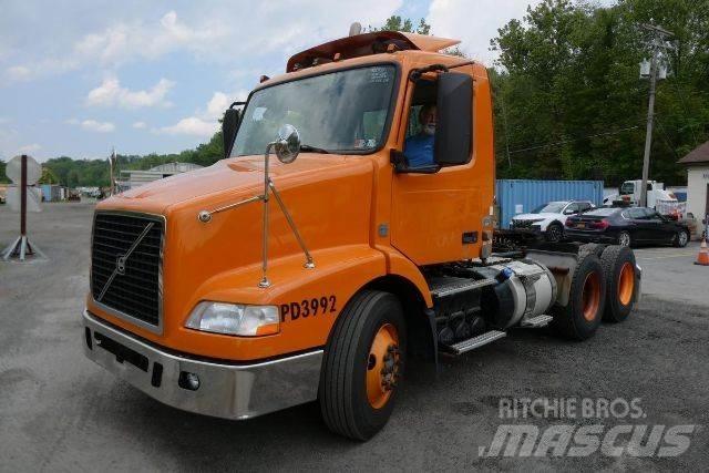 Volvo VNM64T Fülkés alváz