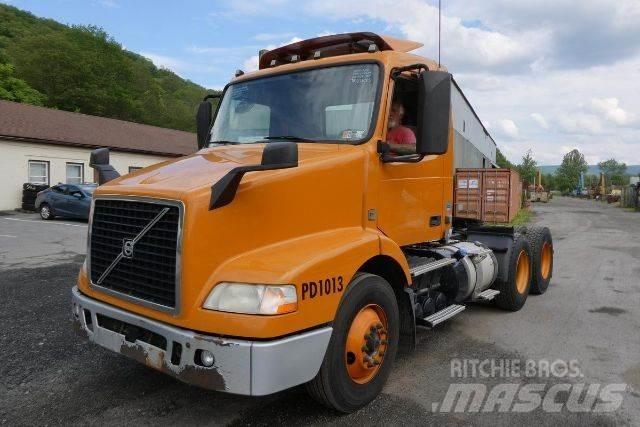 Volvo VNM64T Fülkés alváz