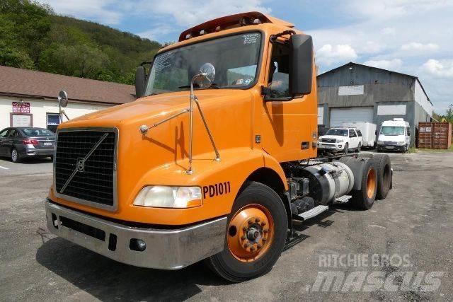 Volvo VNM64T Fülkés alváz
