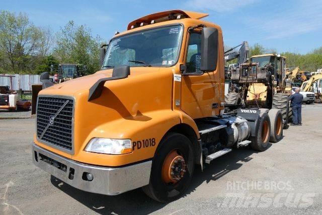 Volvo VNM64T Fülkés alváz