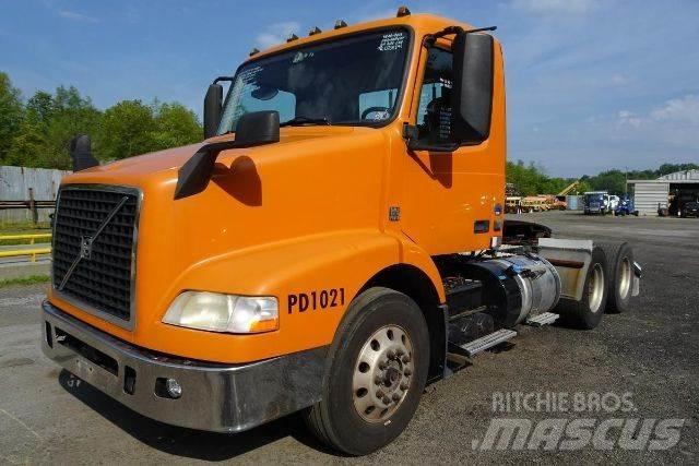 Volvo VNM64T Fülkés alváz