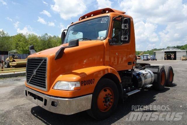 Volvo VNM64T Fülkés alváz
