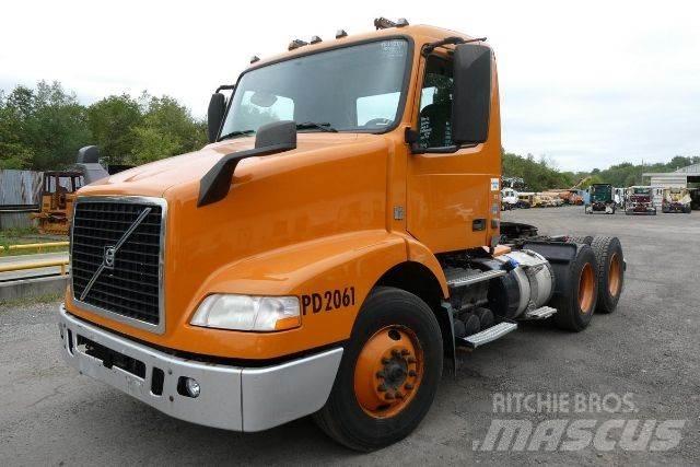 Volvo VNM64T Fülkés alváz