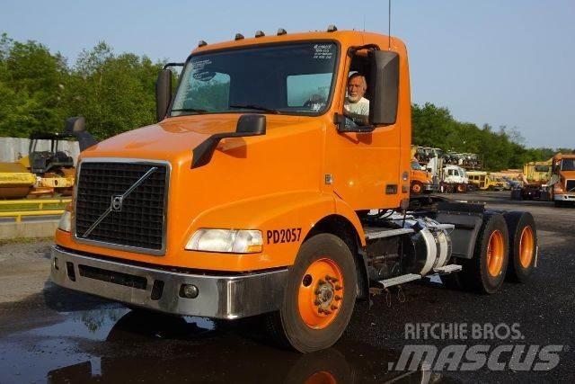 Volvo VNM64T Fülkés alváz