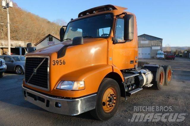 Volvo VNM64T Fülkés alváz