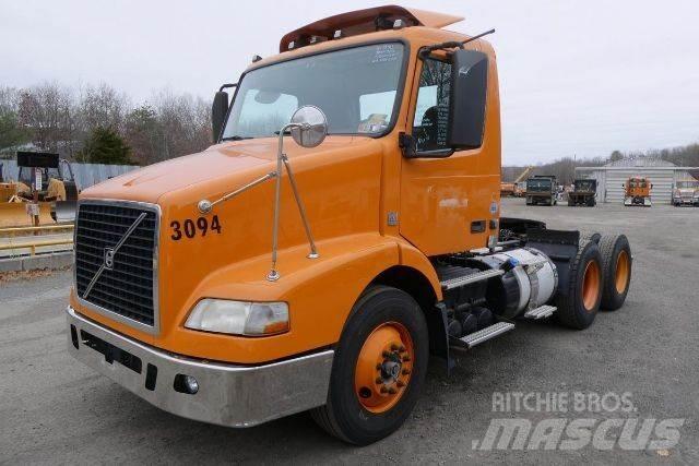 Volvo VNM64T Fülkés alváz