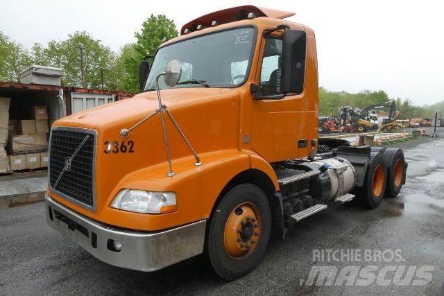 Volvo VNM64T Fülkés alváz