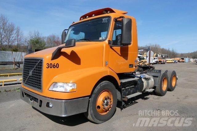 Volvo VNM64T Fülkés alváz
