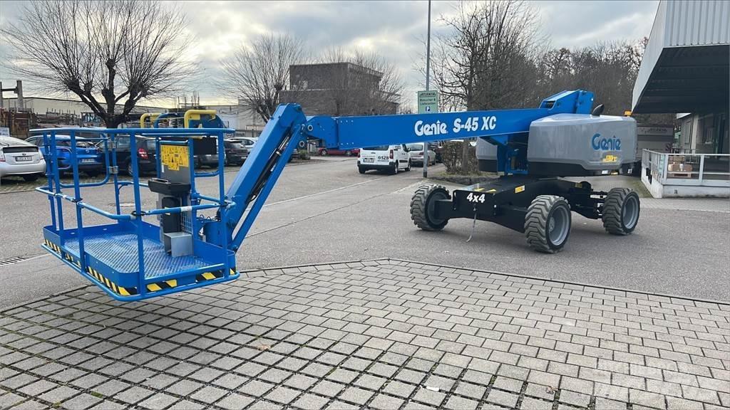 Genie S-45 XC Karos emelők