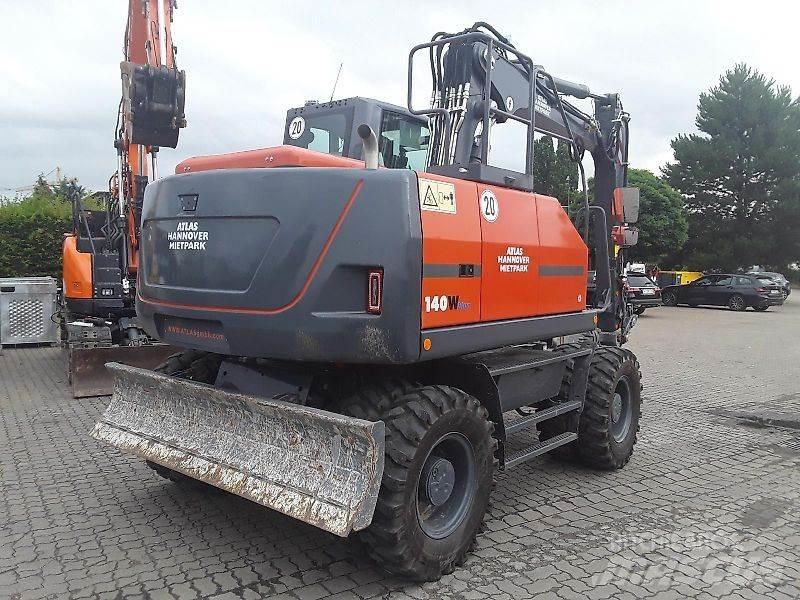 Atlas 140W Gumikerekes kotrók