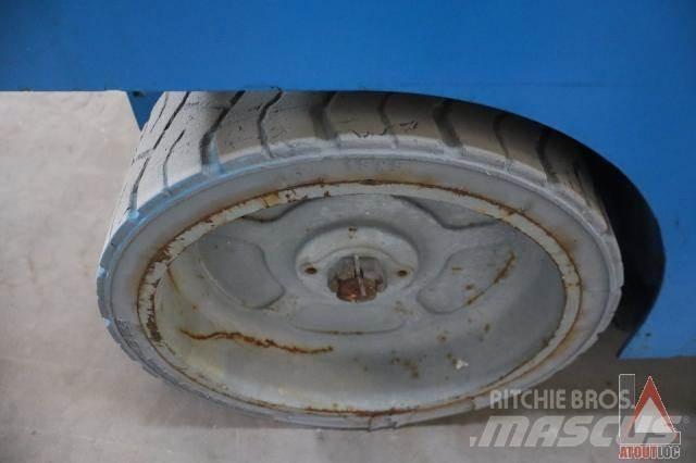 Genie GS-2046 Karos emelők