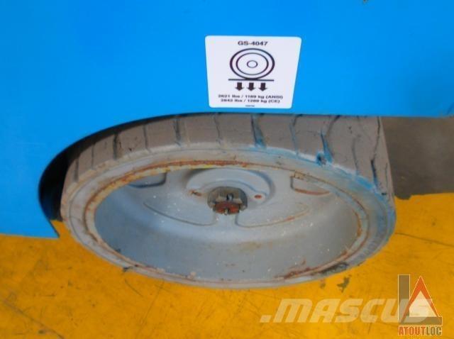 Genie GS-4047 Karos emelők