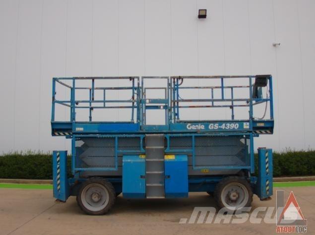Genie GS-4390RT Karos emelők