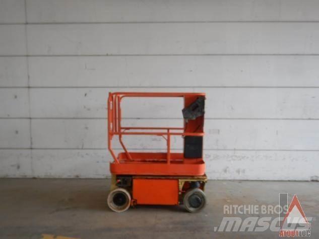 JLG 1230ES Karos emelők