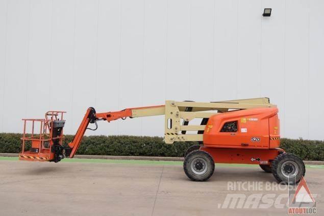 JLG 520AJ Karos emelők