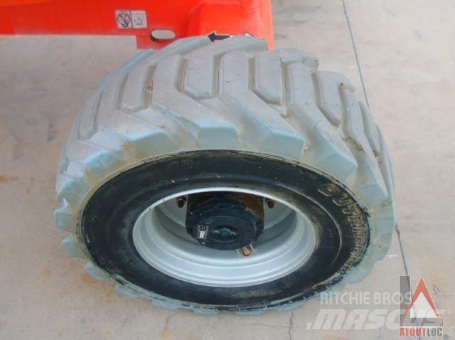 JLG 520AJ Karos emelők