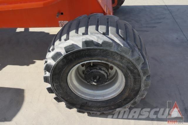 JLG 520AJ Karos emelők