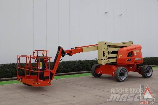 JLG EC 520AJ Karos emelők