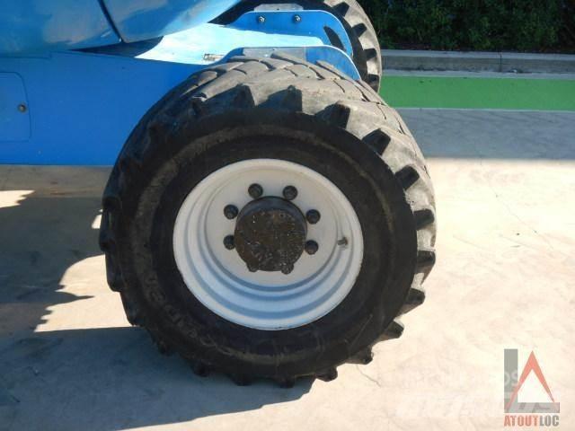 Manitou 200 ATJ Karos emelők