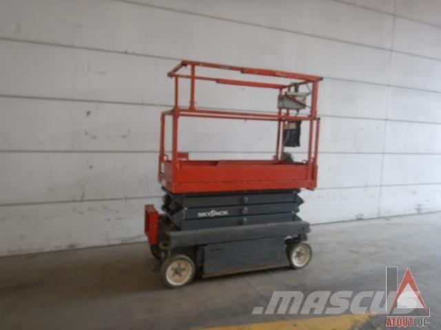 SkyJack SJ3219 Karos emelők